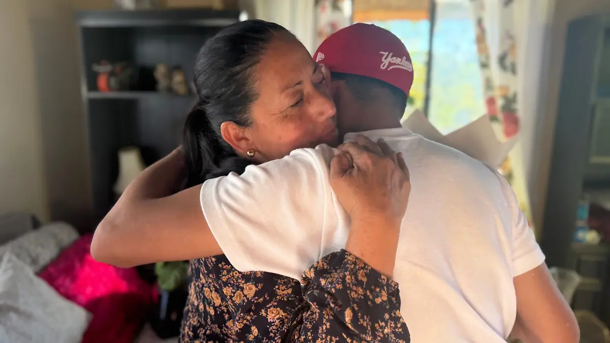 Abrazo madre - hijo
