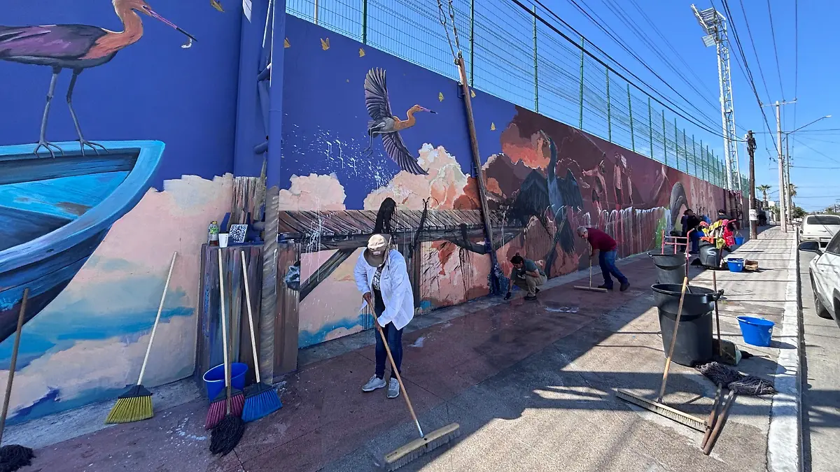 Mural vandalizado
