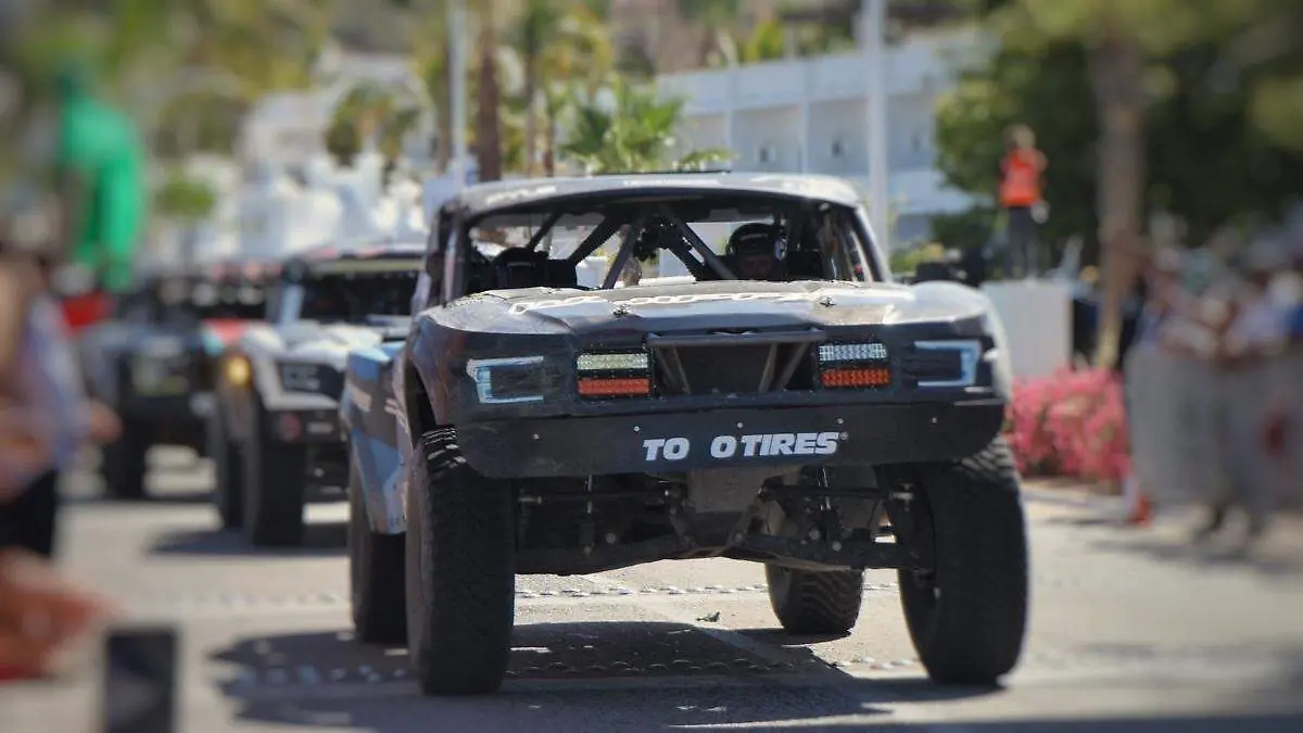 Carrera off road