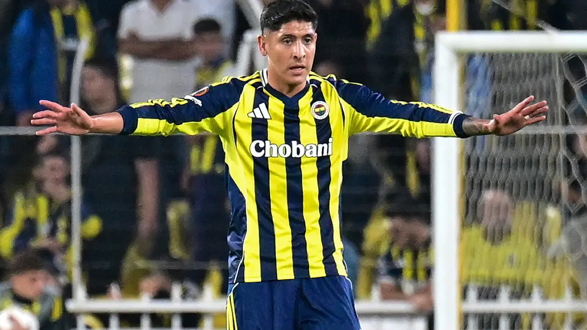 Edson Álvarez debuta en Europa League con el Fenerbahçe /Foto: De Marke Sports