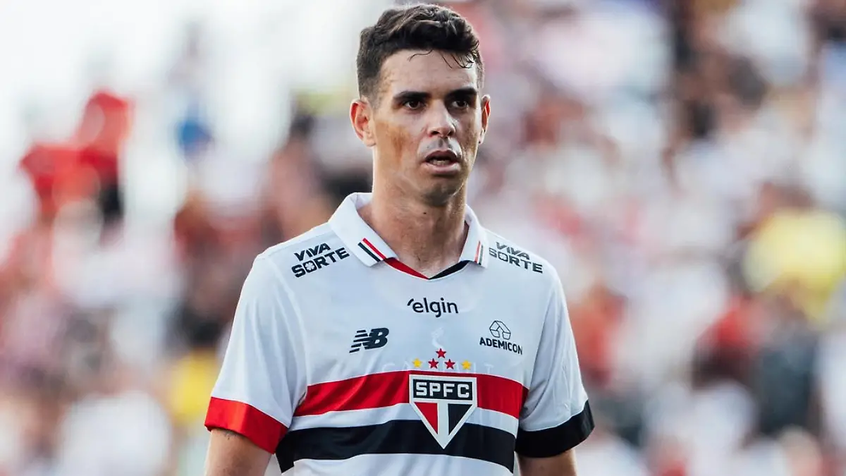Oscar se retiraría del futbol por problemas cardiacos   Foto  IG Oscar