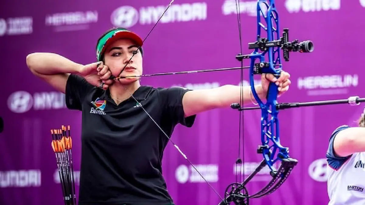 Mariana Bernal sorprendió a Andre Becerra, número 1 del mundo