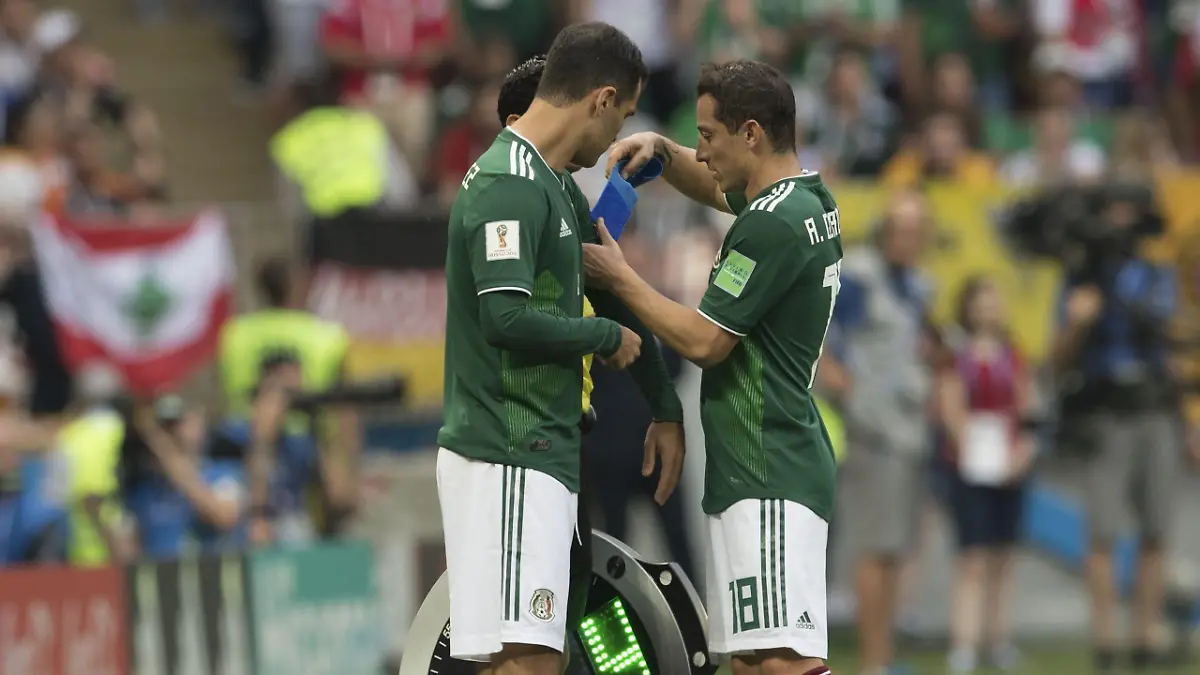 Rafael Márquez y Andrés Guardado tomarían relevo en el Tri