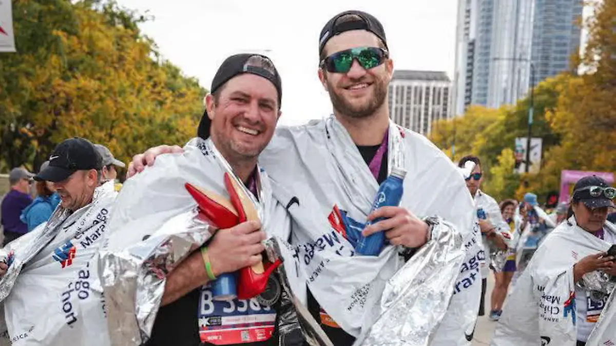 Curtis Hargrove corre el Maratón de Chicago con tacones   FOTO IG CURTIS HARGROVE