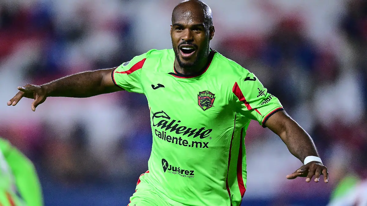 Estupiñan firmó el gol de la remontada