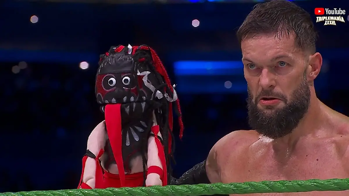 Finn Balor, el luchador que salió con  Rey Demonio