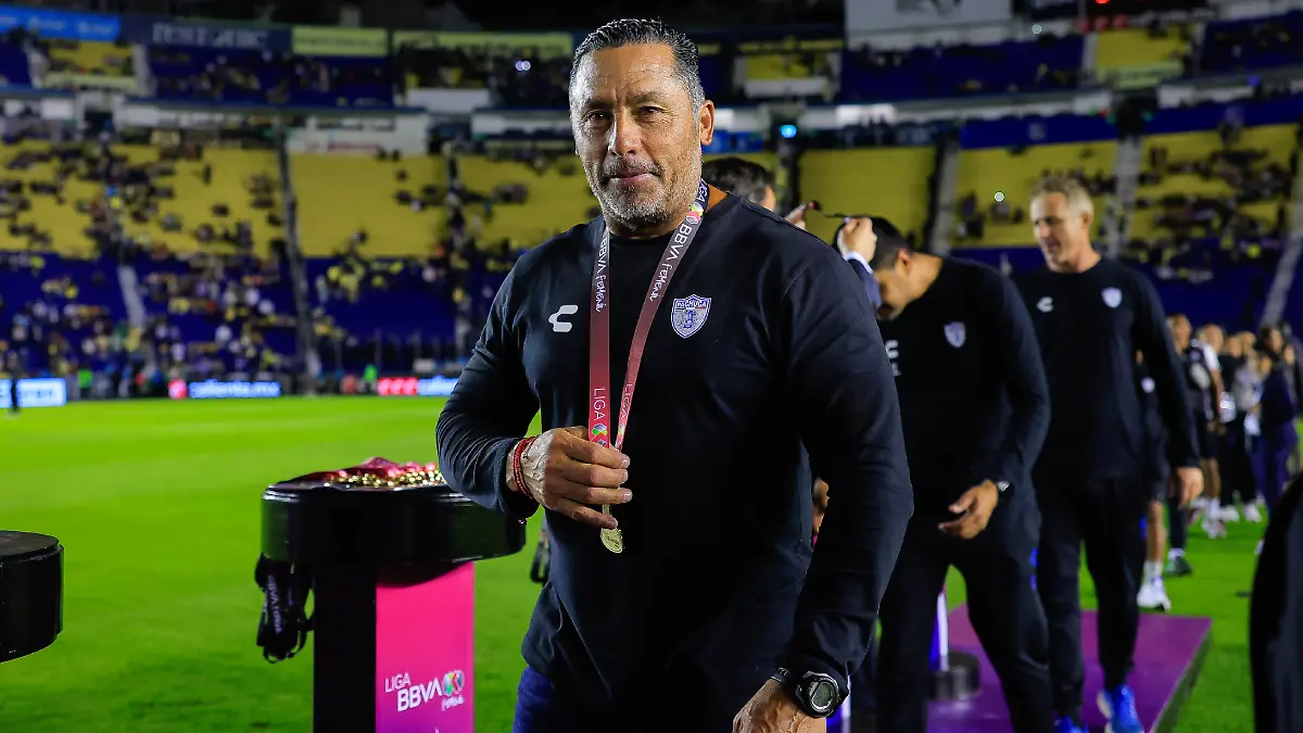 Óscar Torres asegura que Pachuca Femenil va con todo por el bicampeonato / Foto: Pachuca Femenil