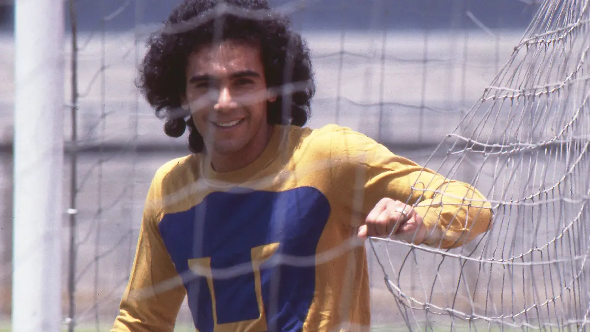 Hugo Sánchez ganó dos títulos con Pumas  foto: Mexsport