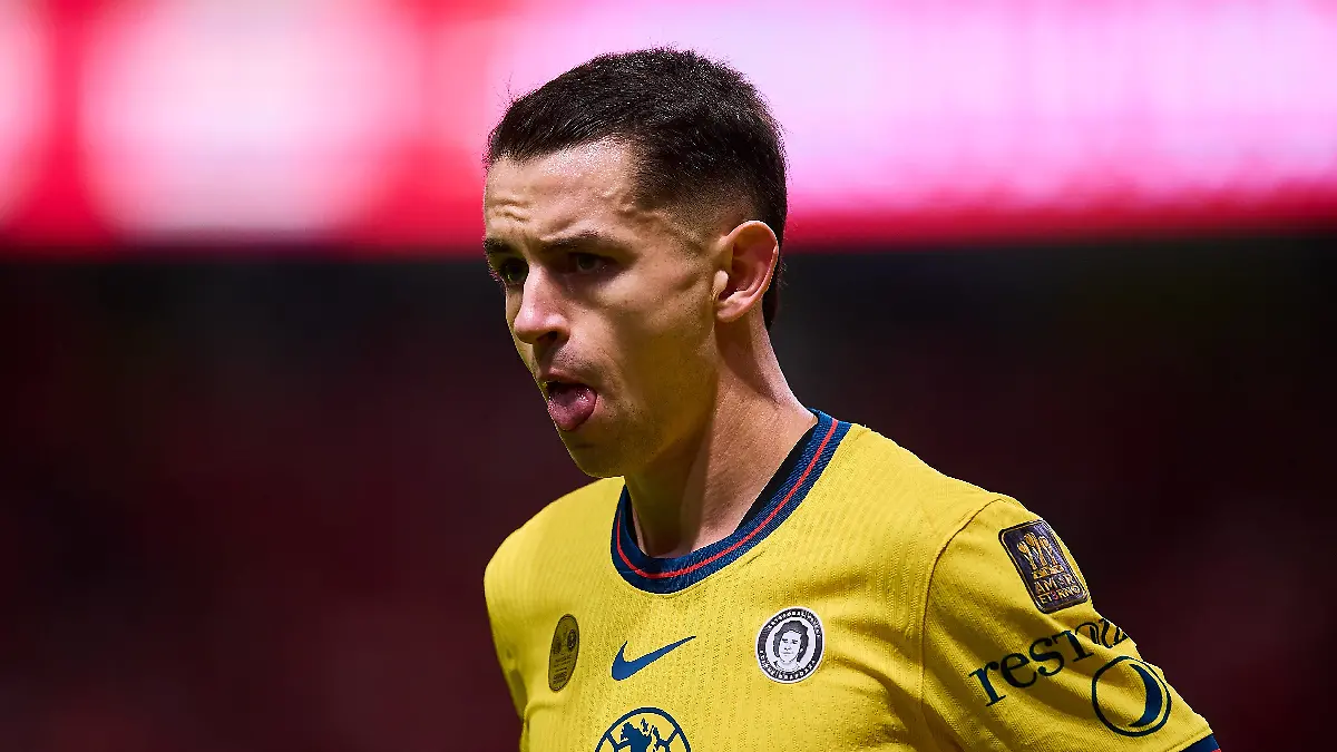Fidalgo no terminó el partido ante Juárez foto  Mexsport