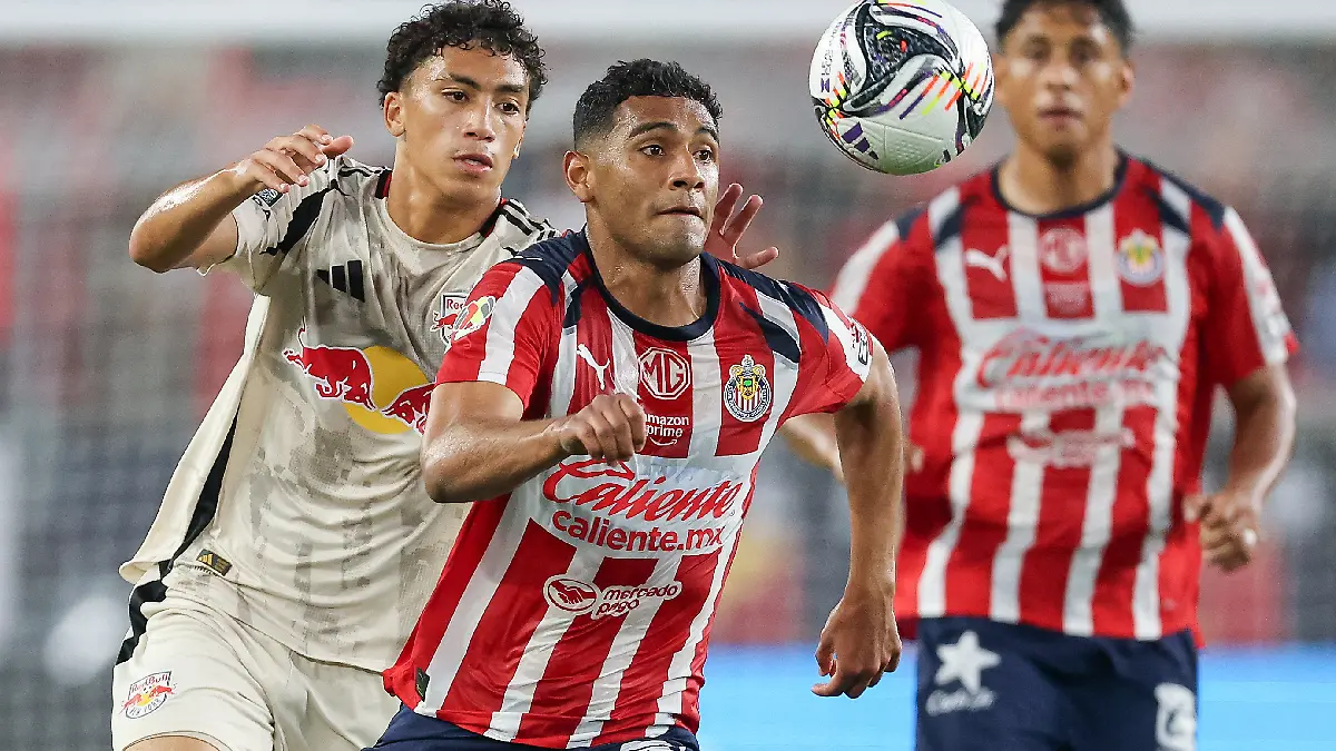 Chivas pierde ante el New York Red Bulls / Foto: Reuters