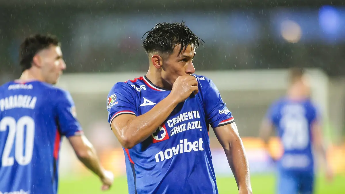 Ángel Sepúlveda entrena con Cruz Azul tras lesión   FOTO MEXSPORT