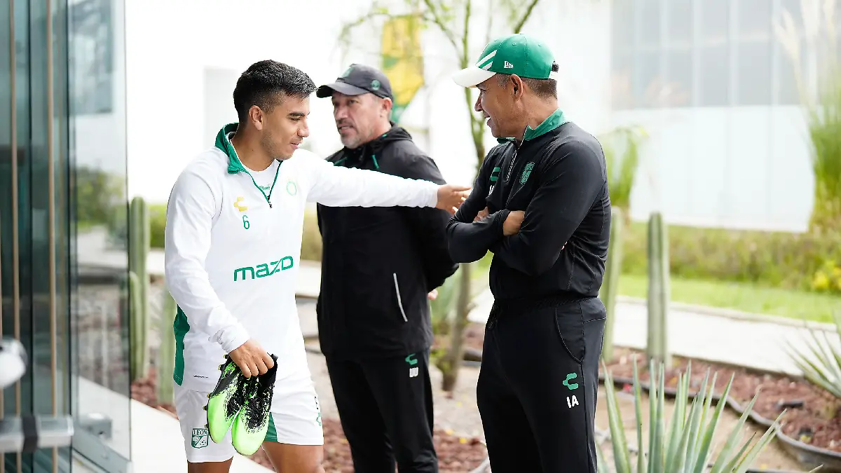 Ignacio Ambriz ya tuvo su primer entrenamiento con el León
