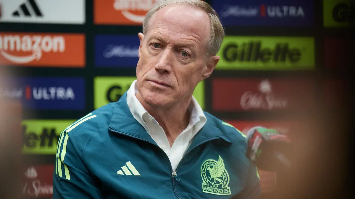 Ivar Sisniega pide calma al proceso mundialista de Javier Aguirre