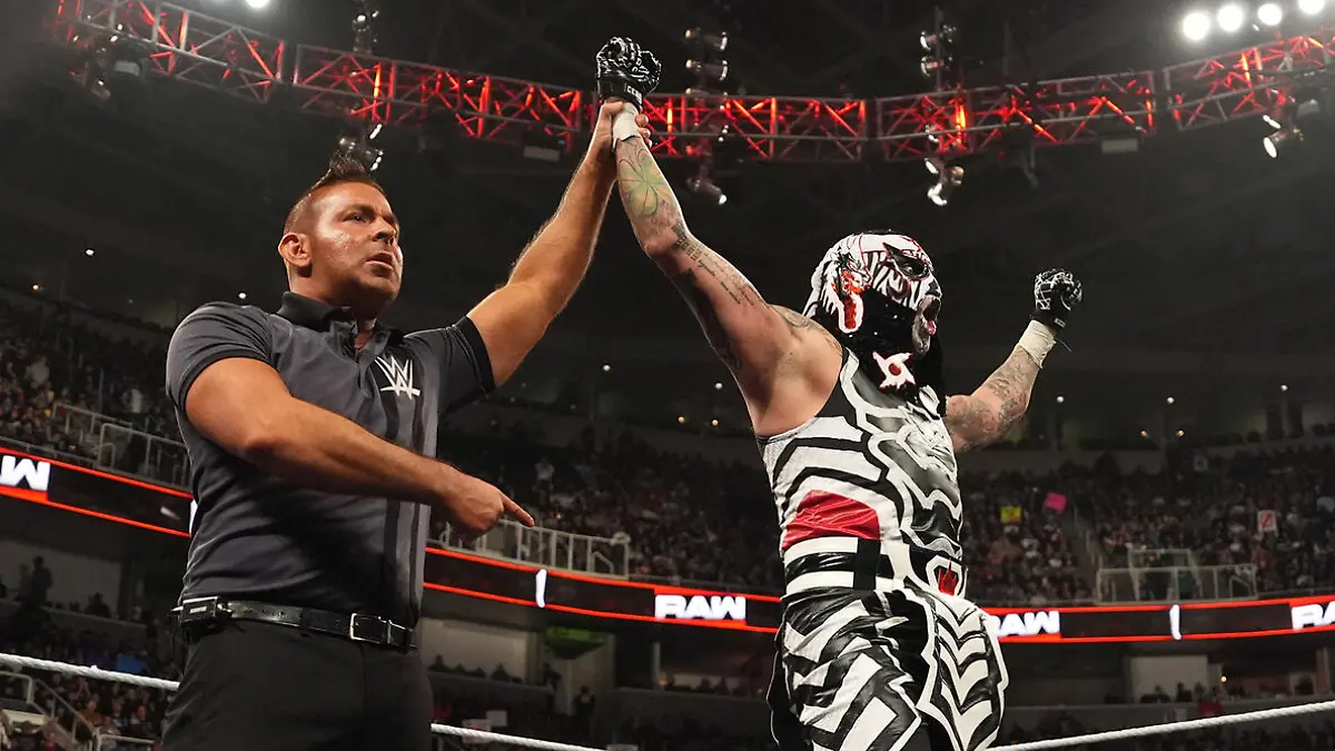 Penta busca poner el nombre de México en alto a través de WWE