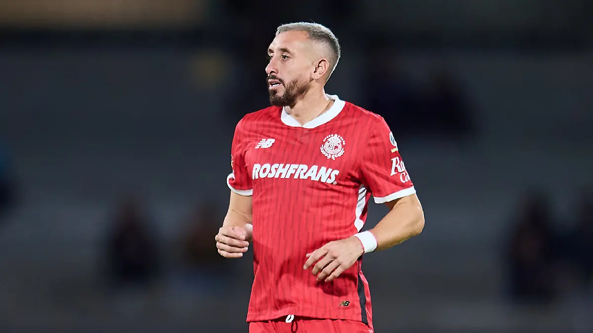 Héctor Herrera hizo su debut con el Toluca