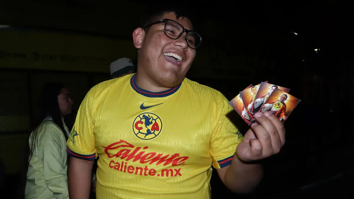 Los aficionados del América salieron a la defensa de su equipo. FOTO: SARAHÍ MELECIO