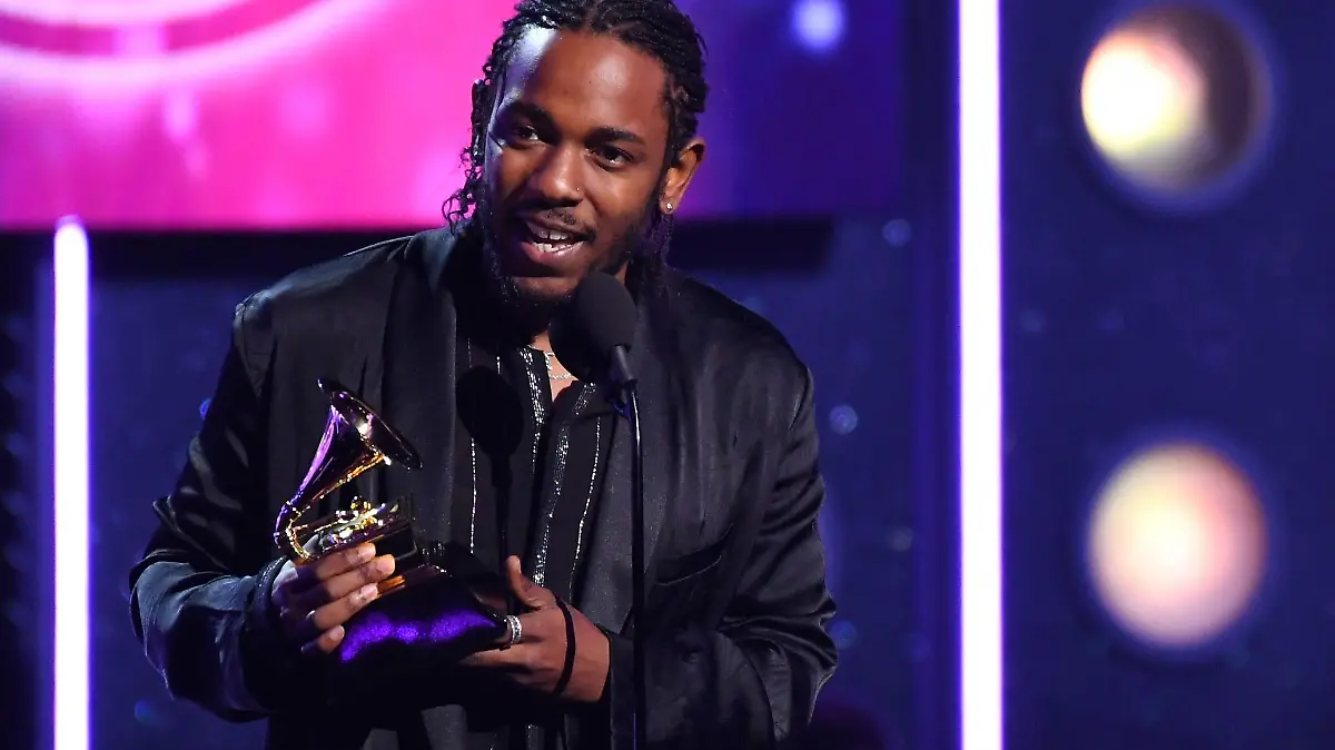 Jan 28, 2018; New York, NY, USA; Kendrick Lamar accepts Best Rap Album during the 60th Annual Grammy Awards at Madison Square
