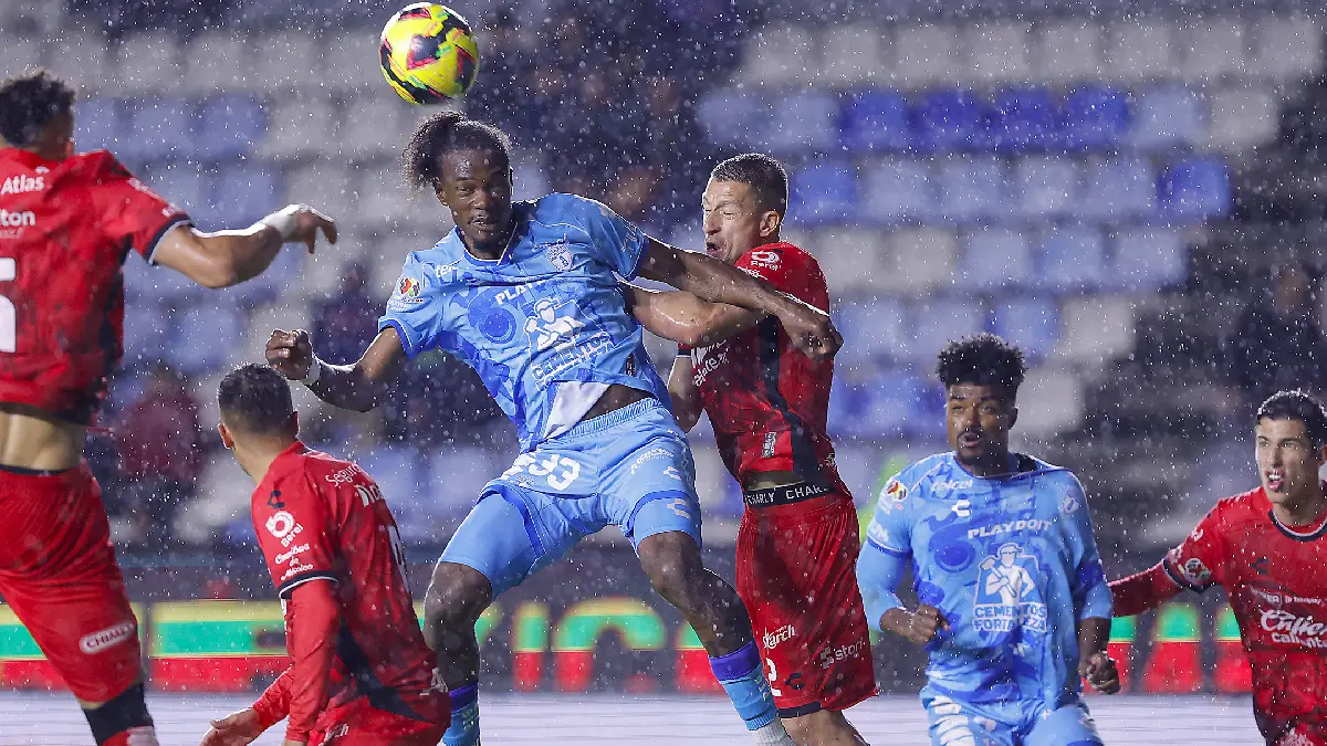 Pachuca reparte unidades ante Atlas foto Mexsport