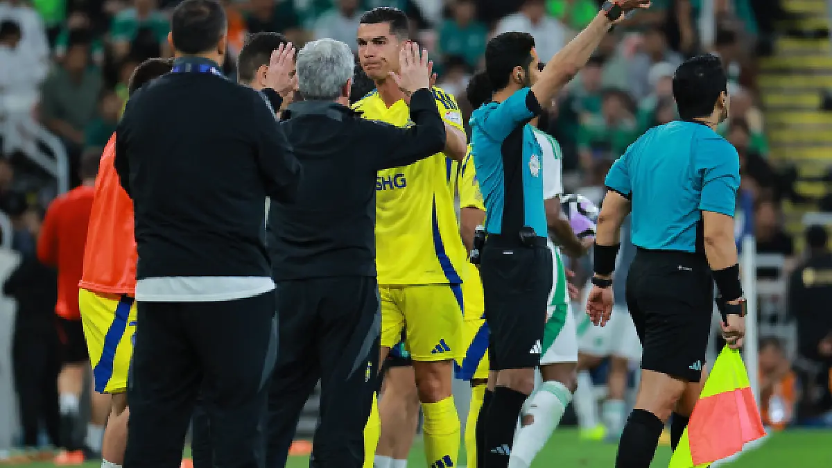Cristiano Ronaldo y César Ramos volvieron a encontrarse en una cancha / Foto: Reuters