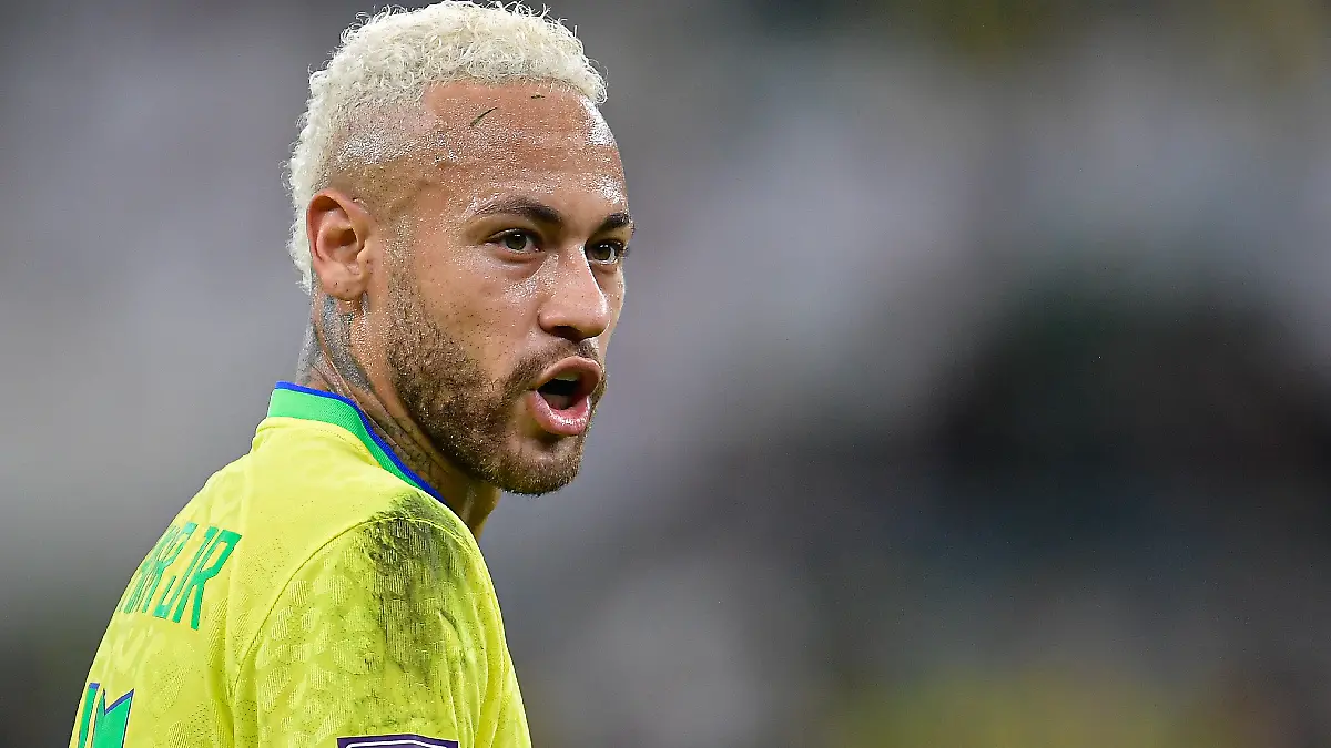 Neymar podría jugar con un futbolista mexicano