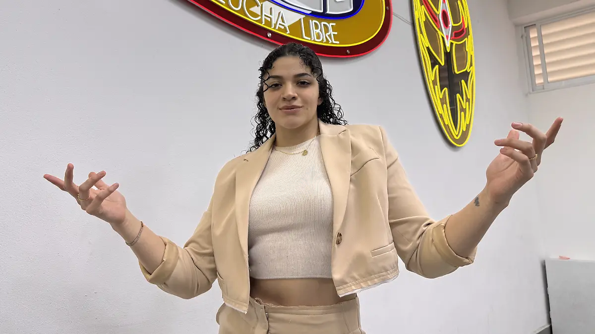 Persephone es doctora, portera y luchadora del CMLL / Foto: Arturo Méndez