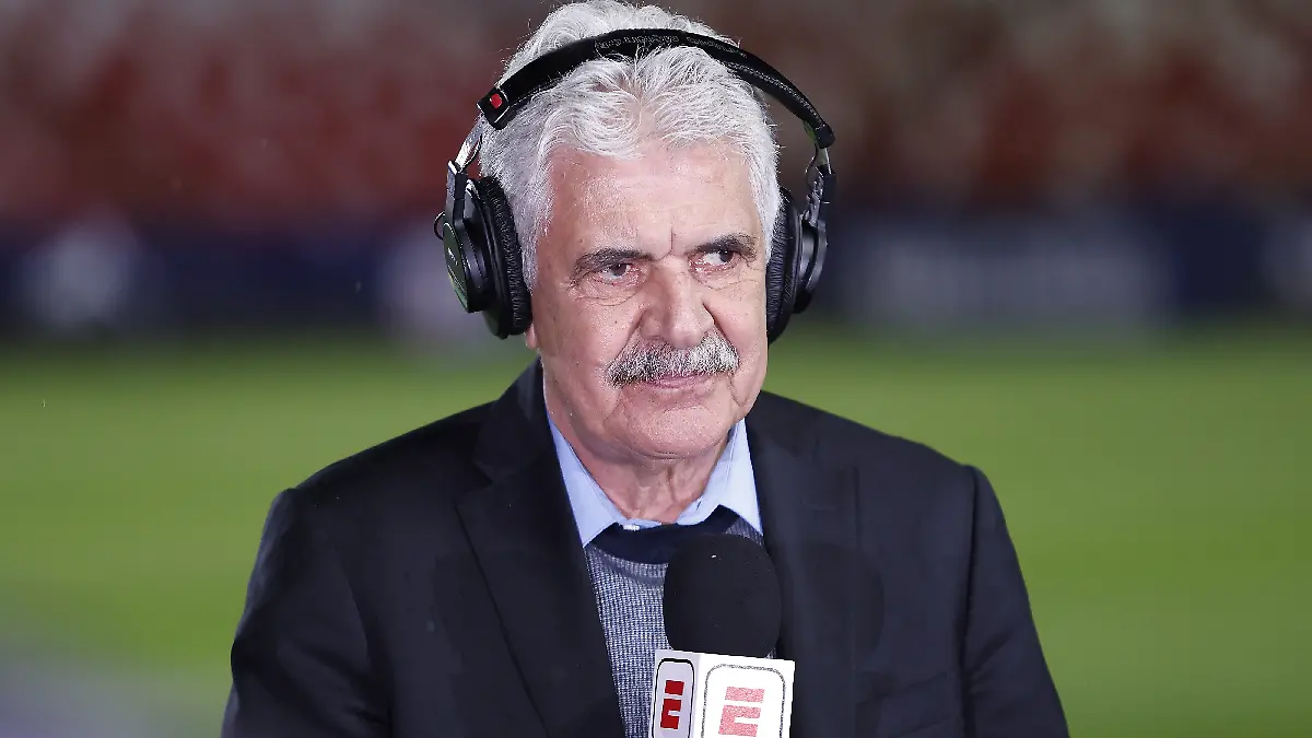 Ricardo Ferretti es un histórico de Tigres, ¿pero dirigiría a Rayados Foto Mexsport