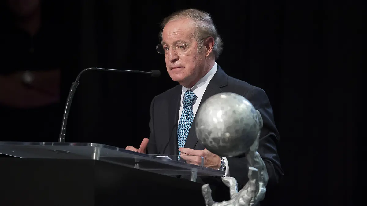 José Ramón Fernández está a punto de retirarse, asegura su hijo   Foto  Mexsport