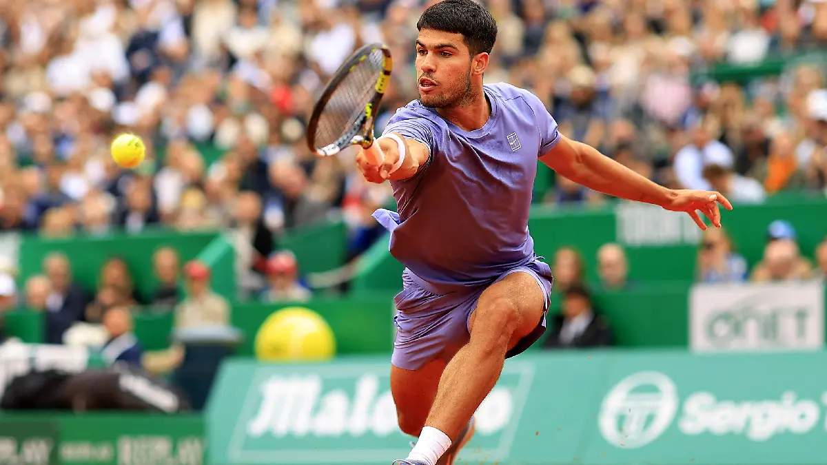 Carlos Alcaraz avanza a las semifinales del ATP 500 de Barcelona foto  Reuters