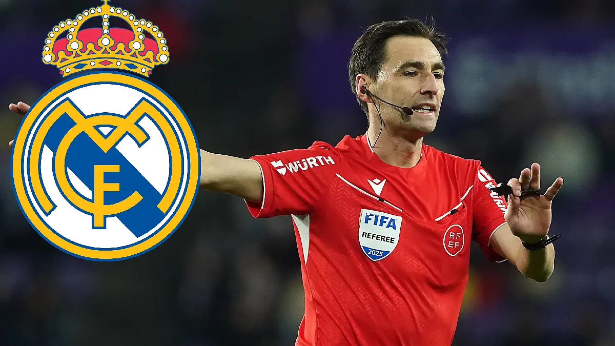 Arbitro llora en conferencia de prensa