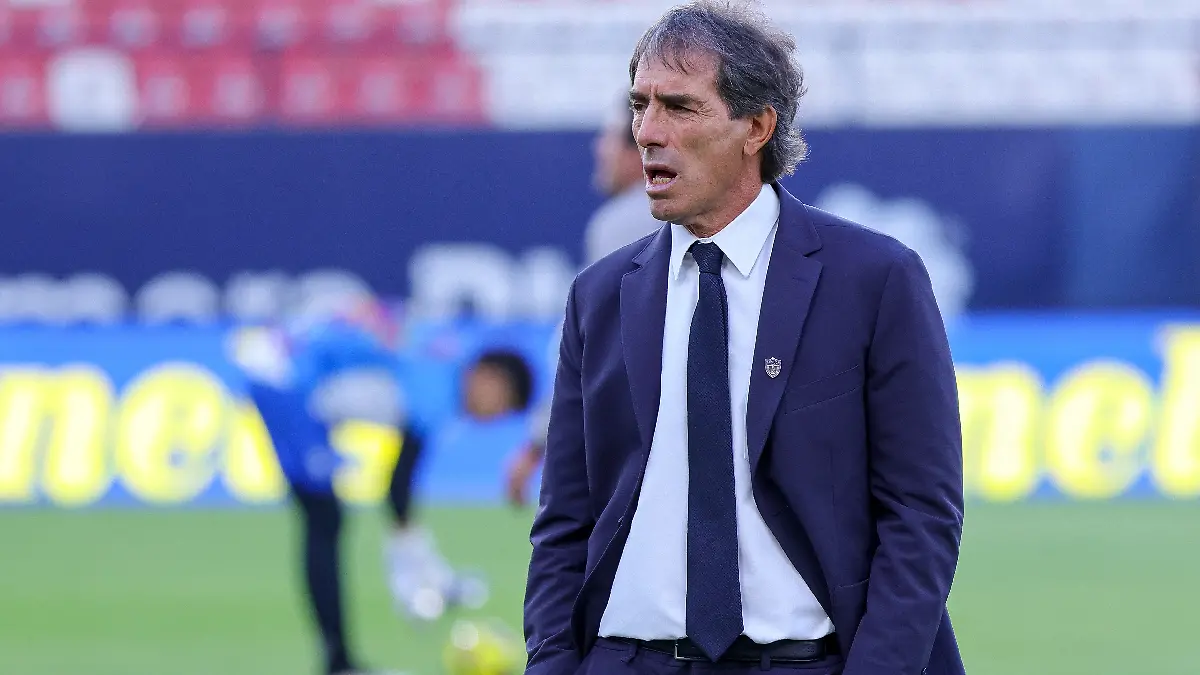 Guillermo Almada rechaza una enemistad con el América / Foto: Mexsport