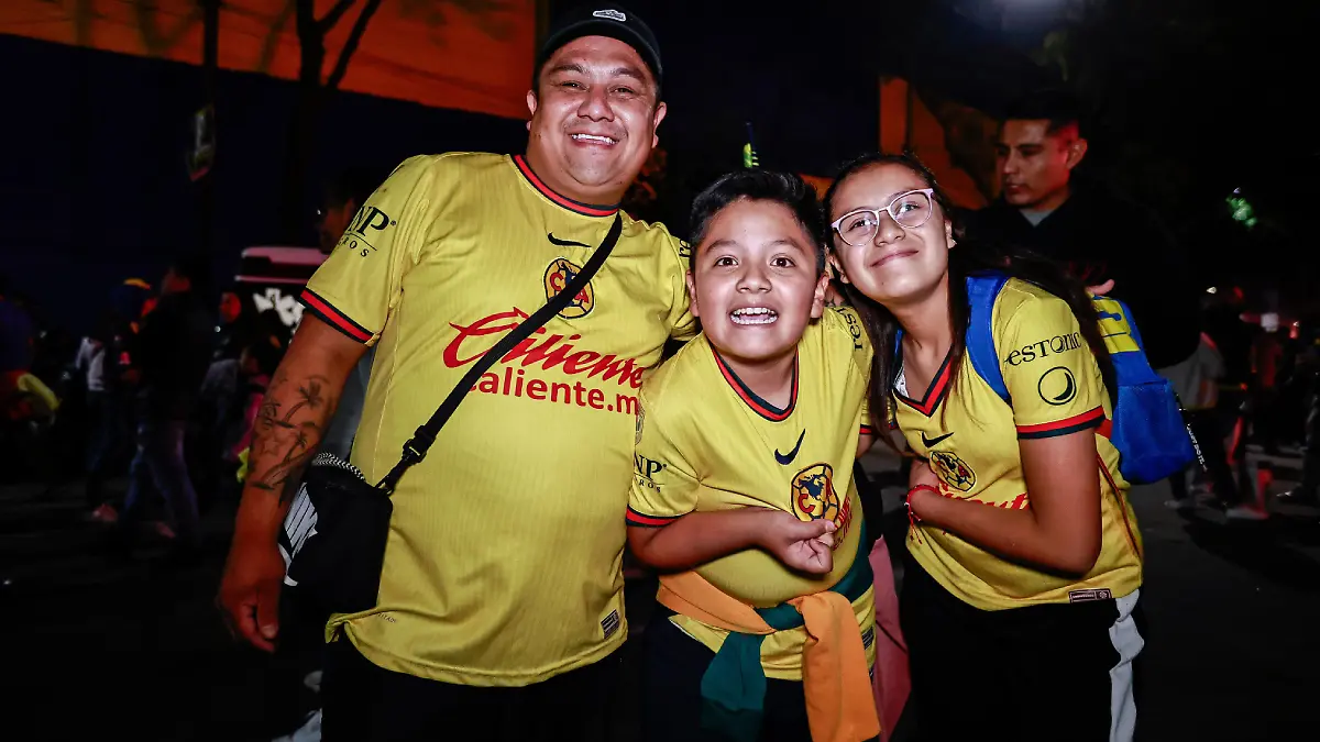 Las mamás piden que América avance sobre Pachuca   Foto  Luis Garduño