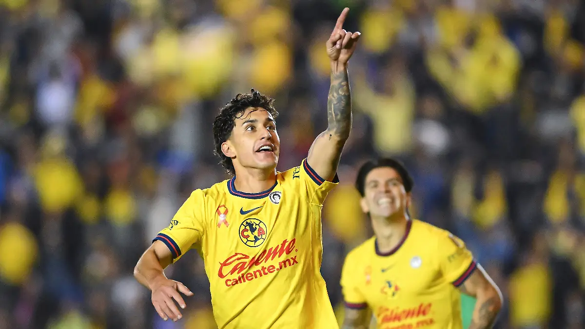 Alejandro Zendejas le hizo un doblete a Pachuca foto  Mexsport