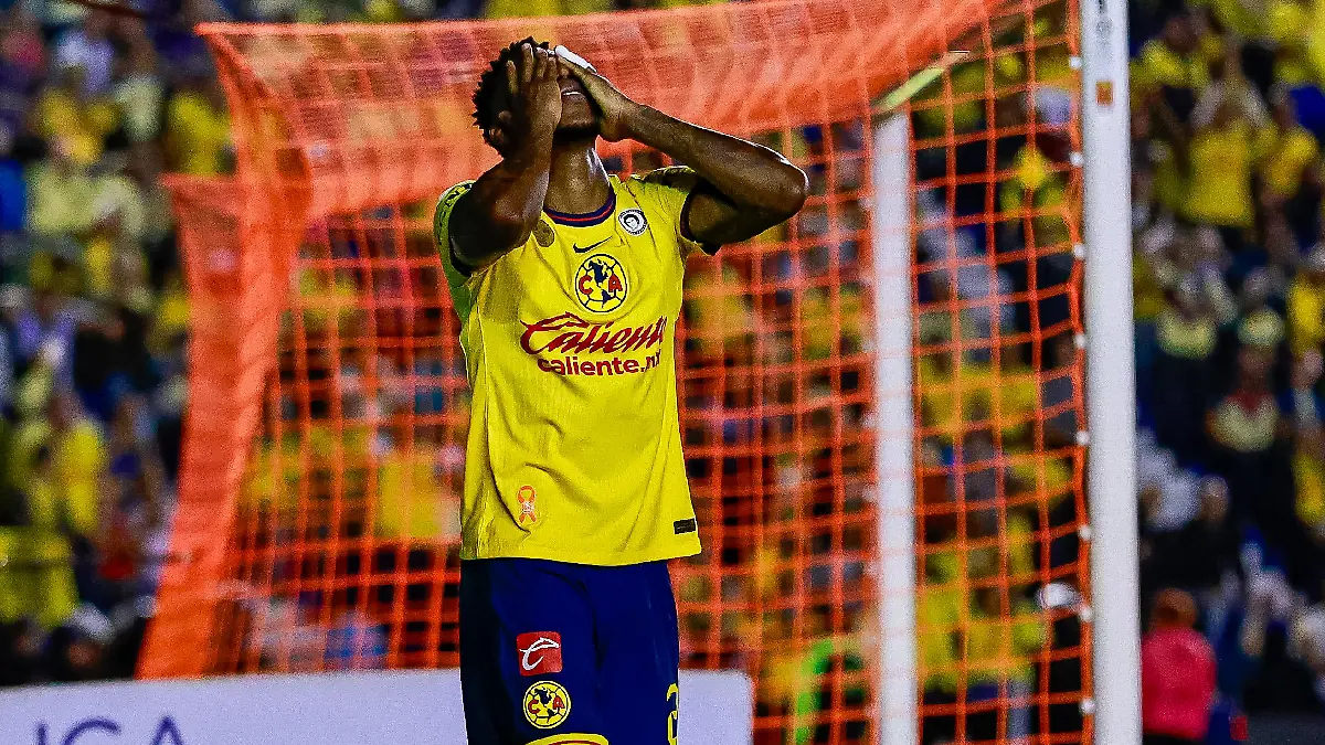 América empató sin goles ante el Toluca / Foto: Luis Garduño