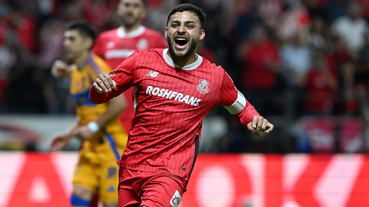 Alexis Vega es la figura de Toluca / Foto: Mexsport