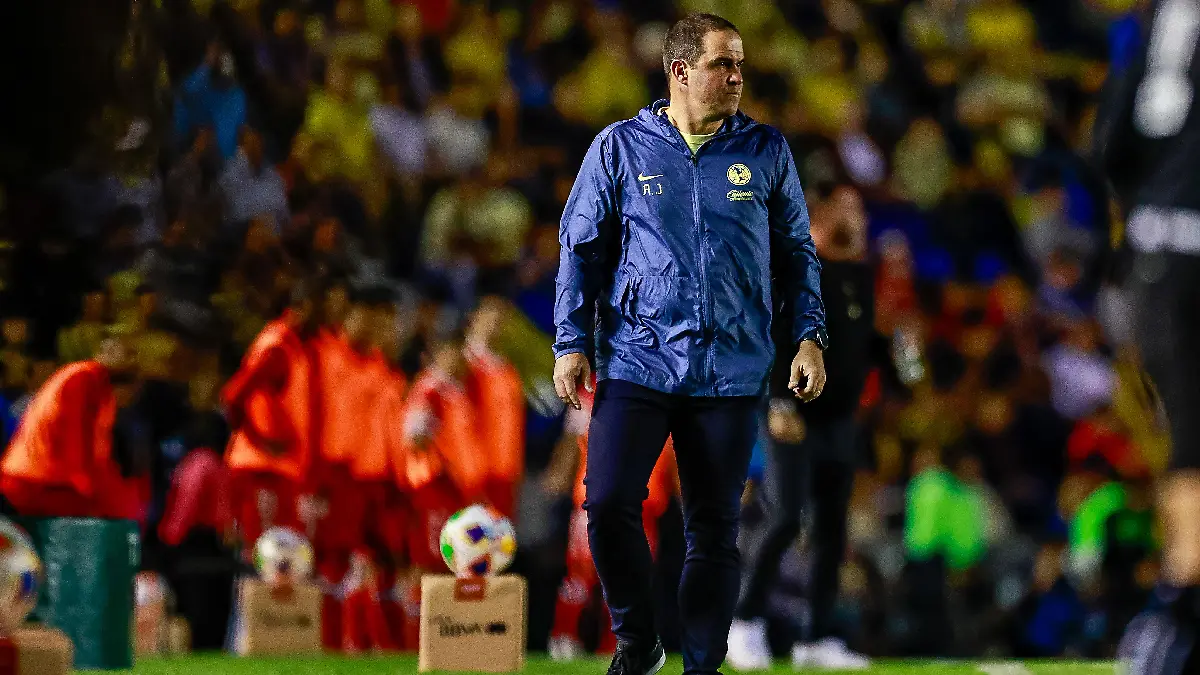 André Jardine va con todo por el tetracampeonato a Toluca / Foto: Luis Garduño