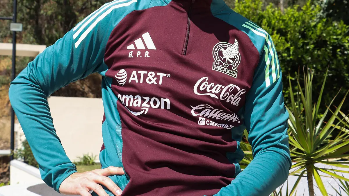 030425 Alejandro Palacios  Pikolin  SM 3