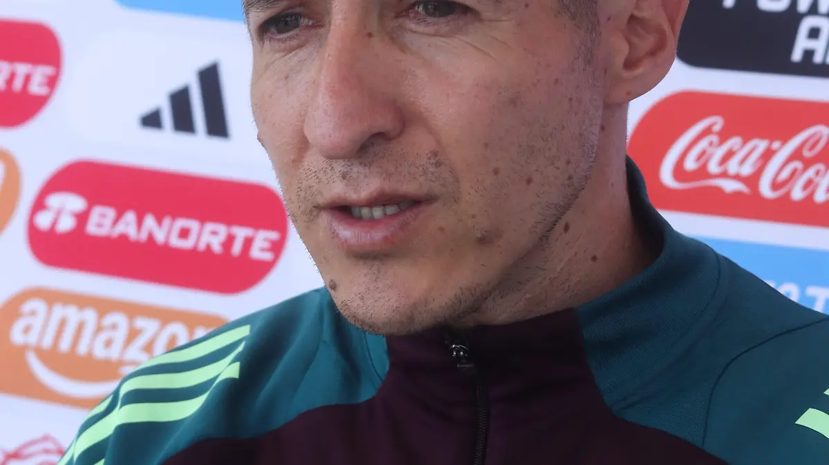 030425 Alejandro Palacios  Pikolin  SM 4