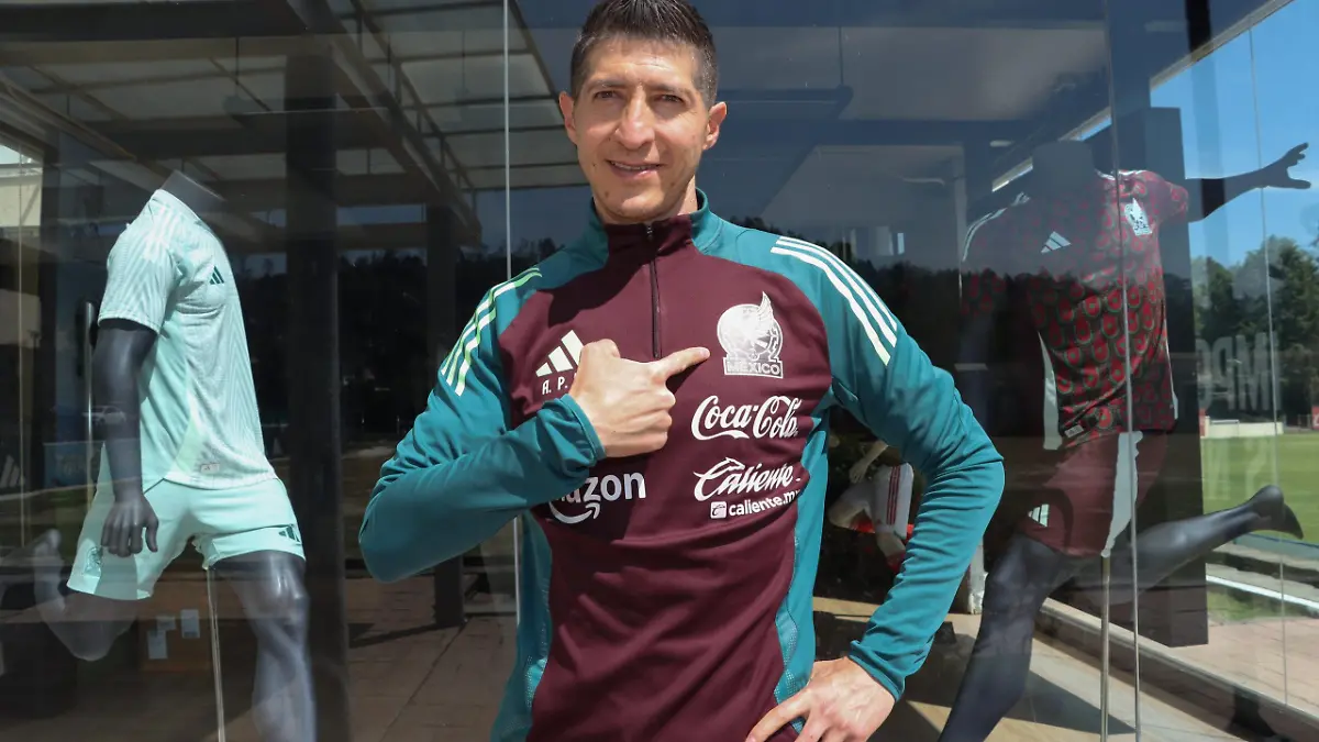 030425 Alejandro Palacios  Pikolin  SM 2