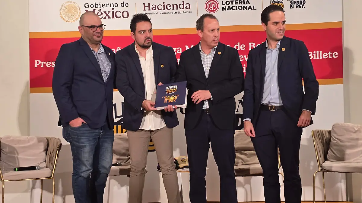 La LMB presentó su libro por los 100 años de la liga ( Foto: Guillermo Abogado