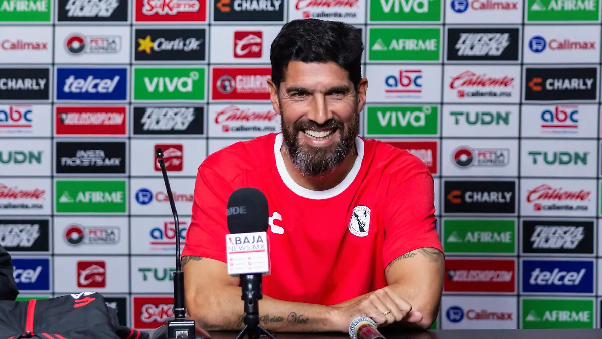 Sebastián Abreu es nuevo técnico de Xolos para el Apertura 2025 FOTO CORTESÍA XOLOS