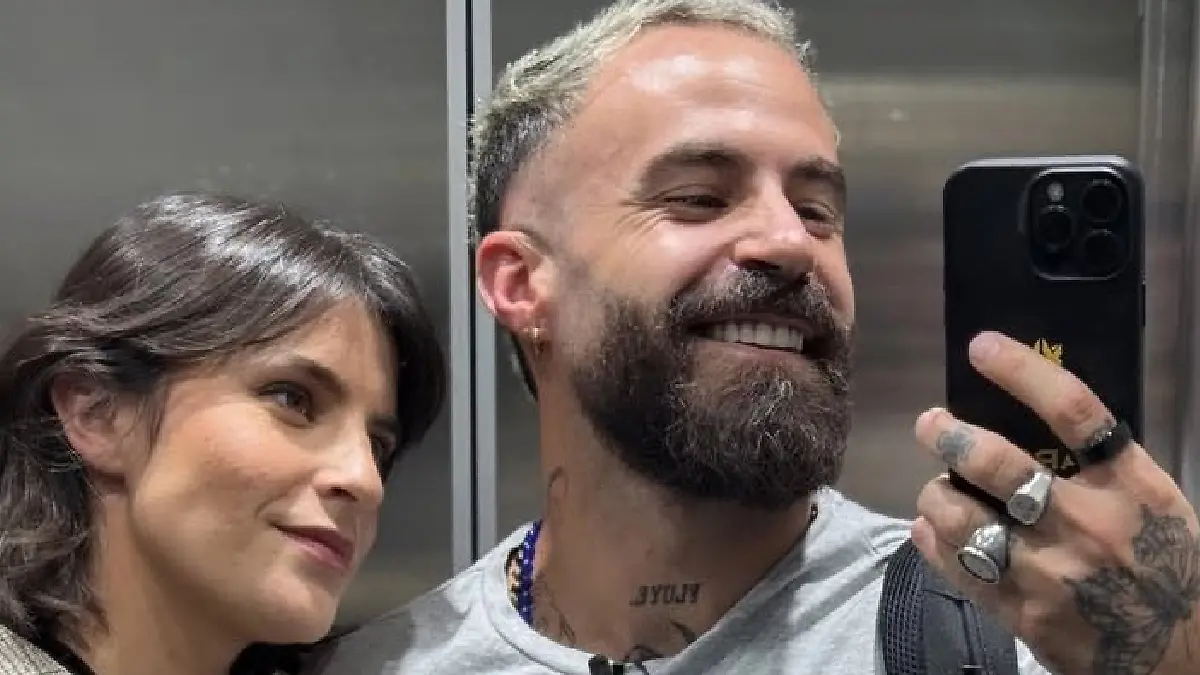 Marc Crosas y Lola del Carril sorprendieron al mundo por su gran equipo en la narración / Foto: Instagram lolaadelcarril