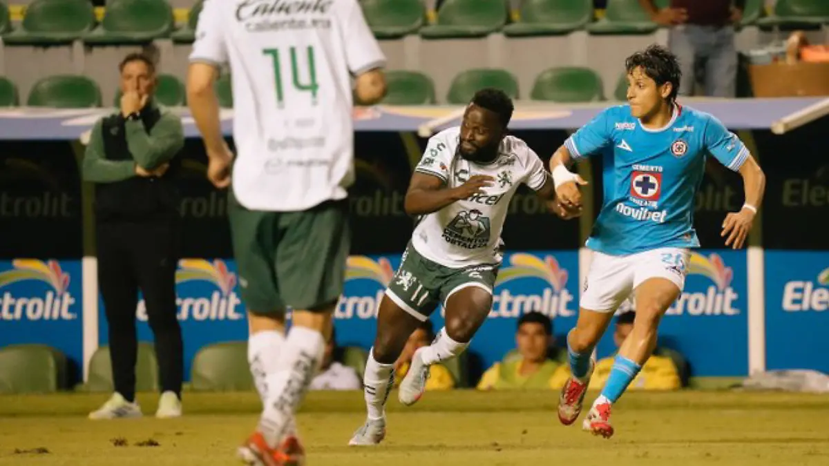Cruz Azul perdió su primer partido en la Copa Morelos. FOTO:LEÓN