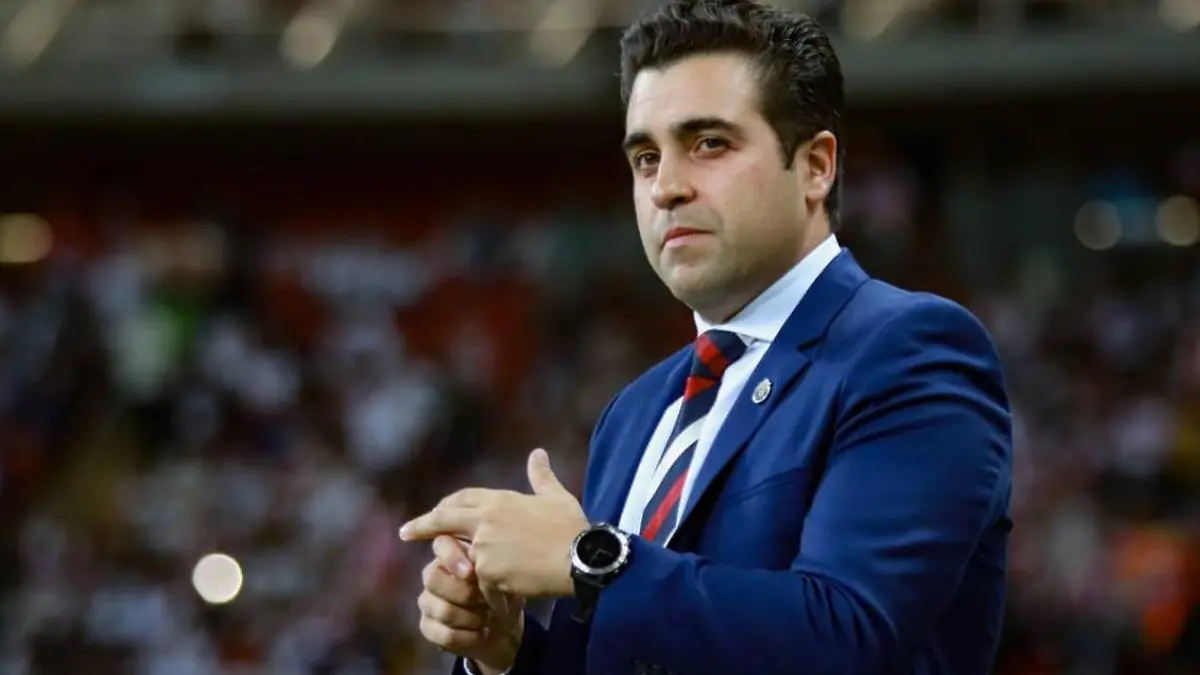 Marcelo Michel Leano es el tecnico mas jovgen en dirigir un juego de Liga MX.