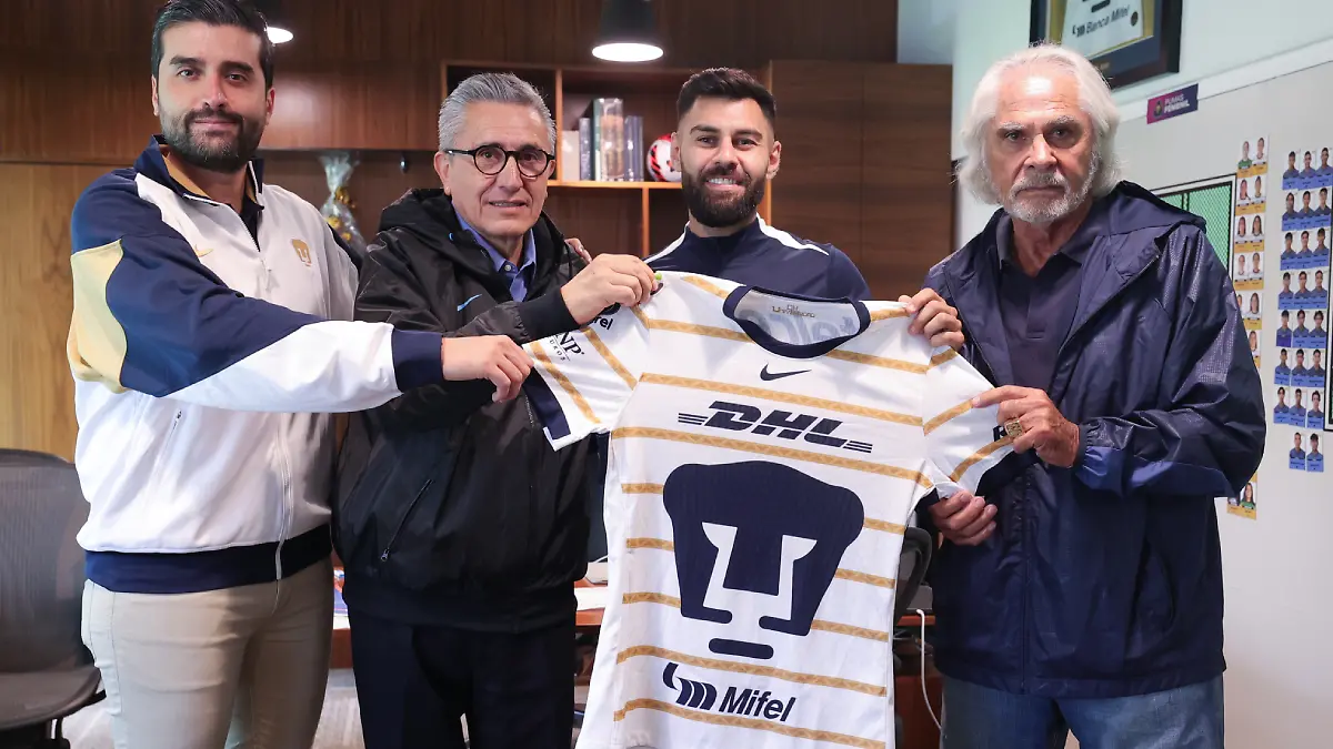 Rubén Duarte usará el 5 con Pumas / Foto: TW Pumas