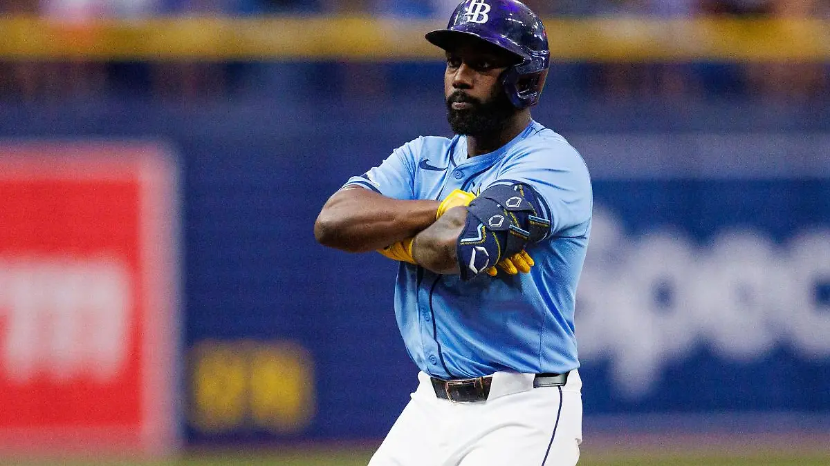 Randy Arozarena se marcha de Tamba Bay Rays