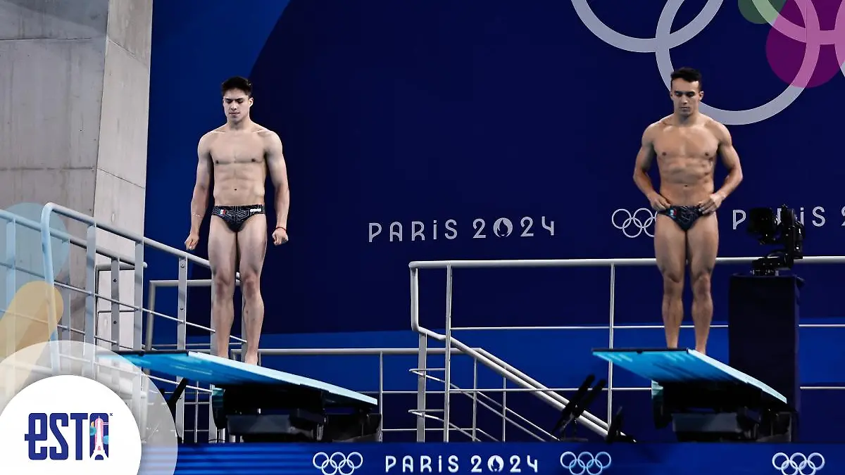 Osmar Olvera y Juan Celaya en la final de sincronizados en tampolín. FOTO: Luis Garduño | ESTO