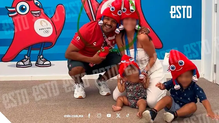 El hermano de María José Alcalá viajó a París