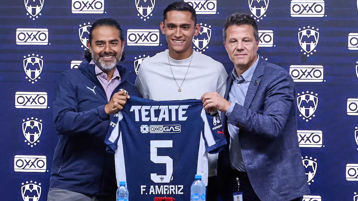 Fidel Ambriz es nuevo jugador de Rayados foto  Mexsport