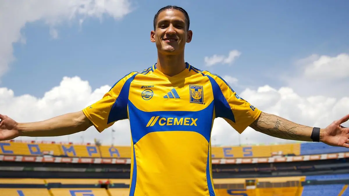 Uriel Antuna espera ser el sucesor de Gignac   Foto  IG Antuna