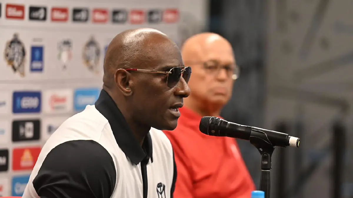 Roberto Kelly, afirmó no estar preocupado en especial por lo que pueda hacer Trevor Bauer en la Serie del Rey